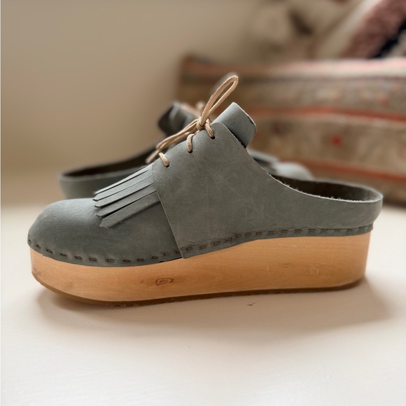 NWOT BRYR Zoe Wooden Platform Clog with Kilt Tassel Tongue in Agave - size 36 - Picture 6 of 11